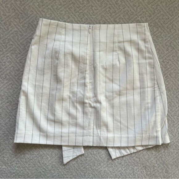 Rachel Zoe Wrap Side Tie Mini Skirt in Pinstripe - Picture 1 of 2